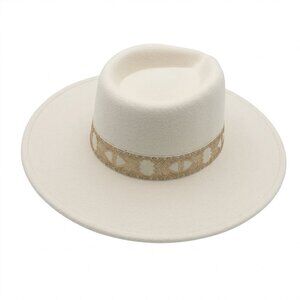 Cream Felt Wide-Brim Hat with Decorative Tan Band